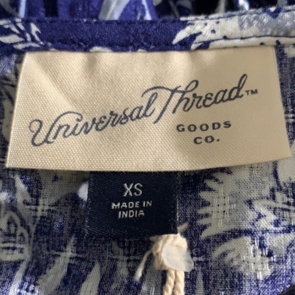 Universal Thread Blue Floral Ruffle Cotton Top‎ - Picture 7 of 13